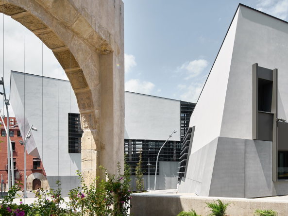 Catalunya, Tortosa, Estudio Carme Pins, Verwaltung, Behrde