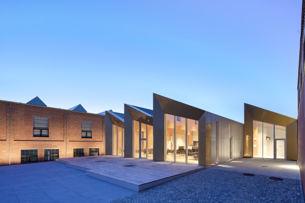 August Horch Museum, Zwickau, Atelier Brckner, Sanierung, Erweiterung, Cafe, Blech