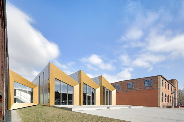 August Horch Museum, Zwickau, Atelier Brckner, Sanierung, Erweiterung, Cafe, Blech