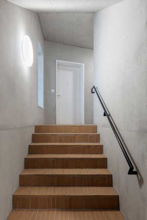 Klinker, Wohnungsbau, im Grnen, Backstein, Loggia