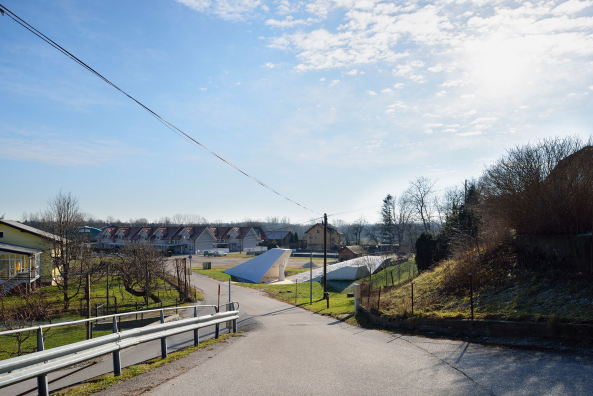Beton, Platz, Dorf, Kirche, Gemeindezentrum, Skorba, ENOTA