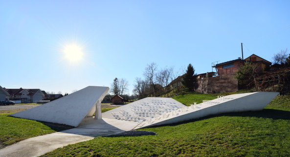 Beton, Platz, Dorf, Kirche, Gemeindezentrum, Skorba, ENOTA