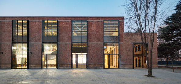 Industriebau, Umnutzung, Ziegelfassade, Messebau, Ausstellungen, superimpose