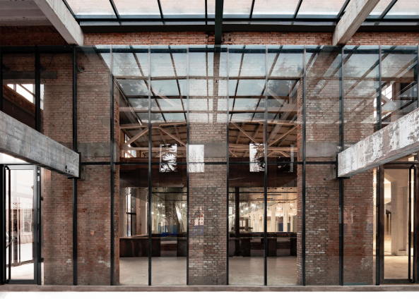 Industriebau, Umnutzung, Ziegelfassade, Messebau, Ausstellungen, superimpose