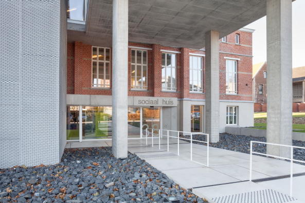 Halle, Belgien, Sozialamt, WAW architects, Umbau, Sanierung