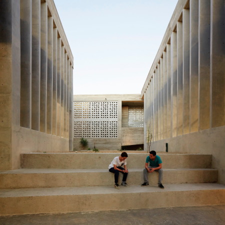 Barclay & Crousse, Unigebude, Peru, Sichtbeton, Verschattung, Labyrinth