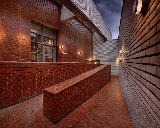 Backstein, Brick, Stephane Paumiere Architects, Amit Pasrichi, Botschaft, franko-deutsche Botschaft, Dhaka, Louis Kahn