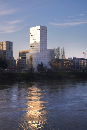 Wohnturm von LAN in Nantes
