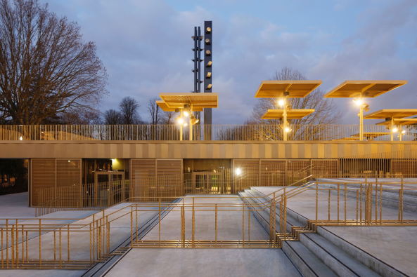 Pferderennbahn Longchamp von Dominique Perrault