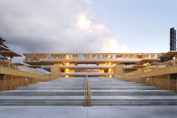 Pferderennbahn Longchamp von Dominique Perrault