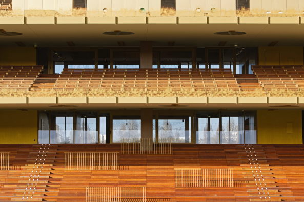 Pferderennbahn Longchamp von Dominique Perrault