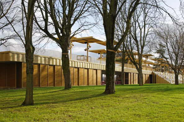 Pferderennbahn Longchamp von Dominique Perrault