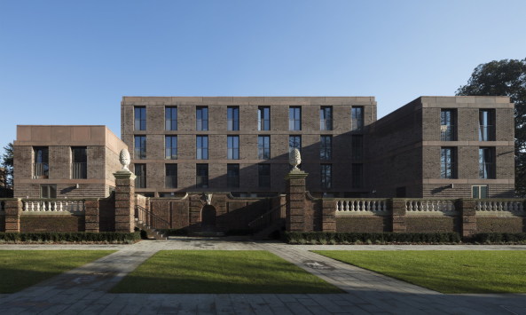 Die Noth Residence der University of Roehampton wurde in bestehende Mauern eingefgt.