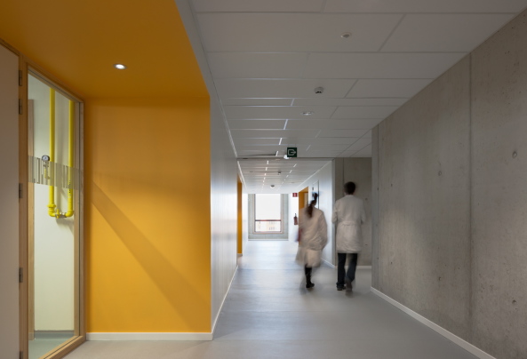 Unigebude von Abscis Architecten