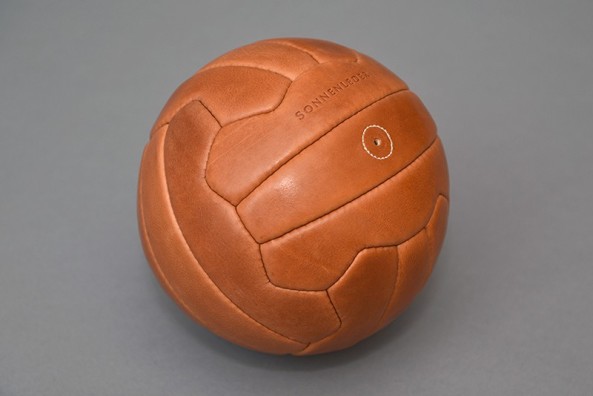 2. Platz (Spieler): Fuball Torelli 54 Bern von Sonnenleder