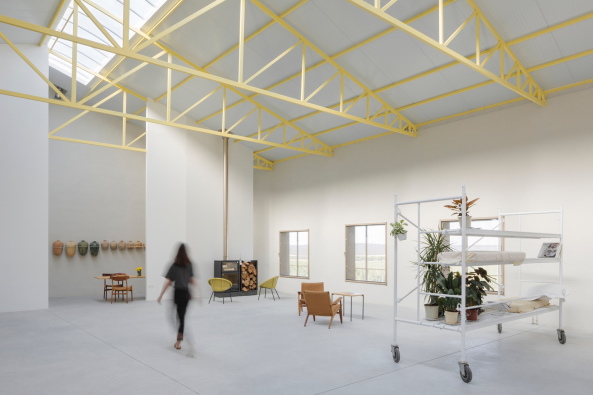Die Qualitt der Lagerhallentypologie, die Primitivo Gonzalez hervorhebt, ist der groe, multifunktoional nutzbare Raum mit Loftcharakter.