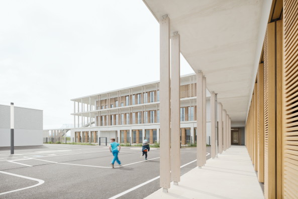 Alle vier Schulen entstanden in Neubaugebieten am Rande Mnchens.