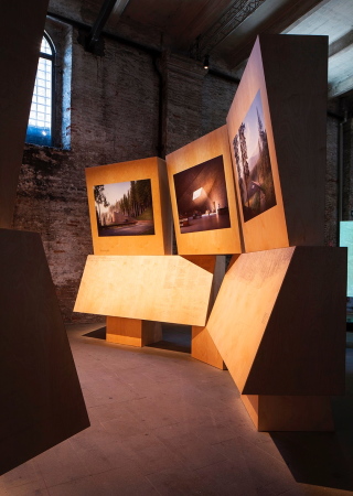 Walter Angonese mit einem h�bsch tektonischen Display (99), Foto: Francesco Galli