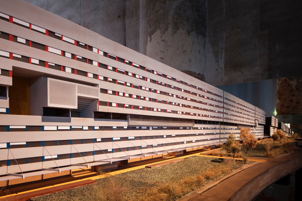 Laura Peretti arbeitet mit ihrem B�ro an einer Revitalisierung des ber�hmten Corviale in Rom (69), Foto: Francesco Galli