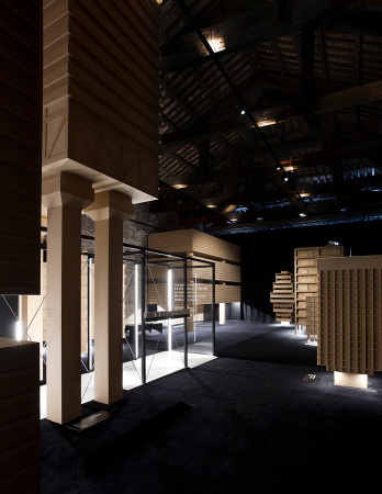 Die simple, aber gut inszenierte Logik: Es braucht mehr Projekte, die den Grund als Ort der Zusammenkunft freilassen, Foto: LUCA Luxembourg Center for Architecture / Alberto Sinigaglia - OpFot