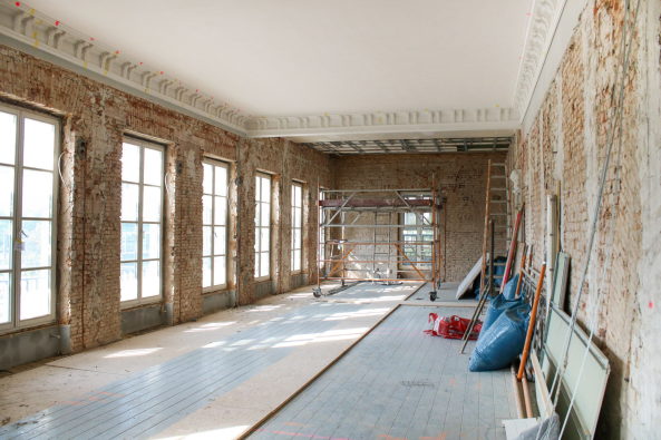 In den Rumen des Rothschildpalais wird noch gebaut.