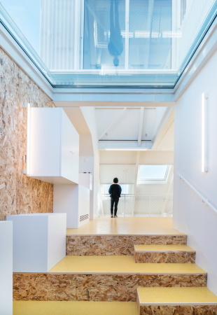 elii, Save the Children Foundation, Madrid, Vallecas, Plaza Puerto Rubio