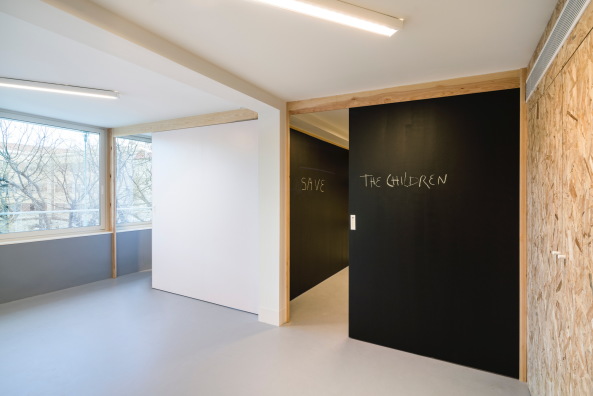 elii, Save the Children Foundation, Madrid, Vallecas, Plaza Puerto Rubio