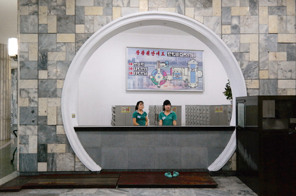 Seit 1980 ein Aushngeschild: das Changgwang-Gesundheits- und Erholungszentrum in Pjngjang. Dort gibt es auf 40.000 Quadratmetern Saunen, Schwimmbder, Friseure und einiges mehr.