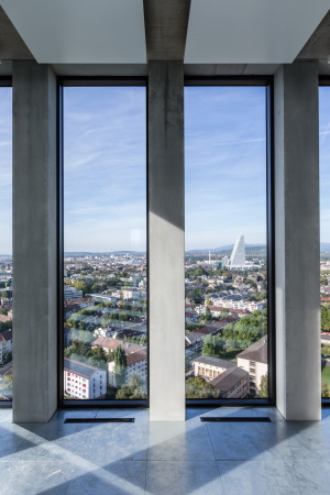 Solares Brohochhaus von Burckhardt+Partner in Basel