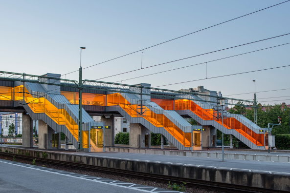 Sorgt fr gute Laune: Die bunte Skyttelbrcke in Lund von Metro Arkitekter (Sweco Architects)