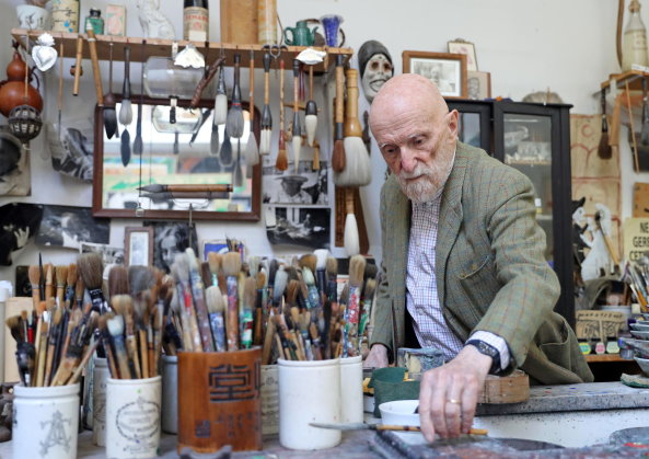 Praemium Imperiale 2018 in der Kategorie Malerei: Pierre Alechinsky in seinem Studio in Bougival bei Paris 2018