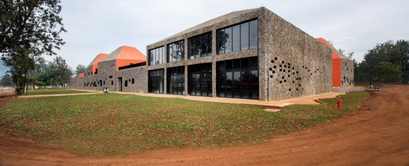Architekturschule von Patrick Schweitzer & Associs in Ruanda