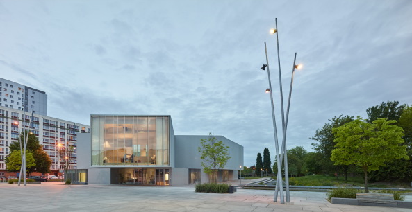 Dominque Coulon, Salle de spectacle Allende, Mons-en-Barul, music studios, performance hall