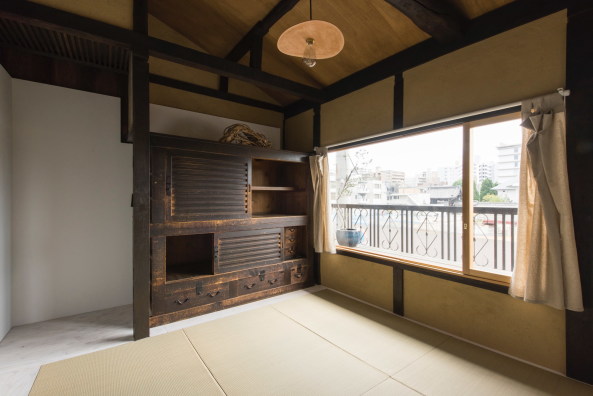 Im traditionellen Stil gehaltener Eingangsbereich