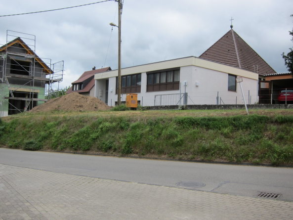 Der Flachbau aus den 1970er Jahren vor dem Umbau