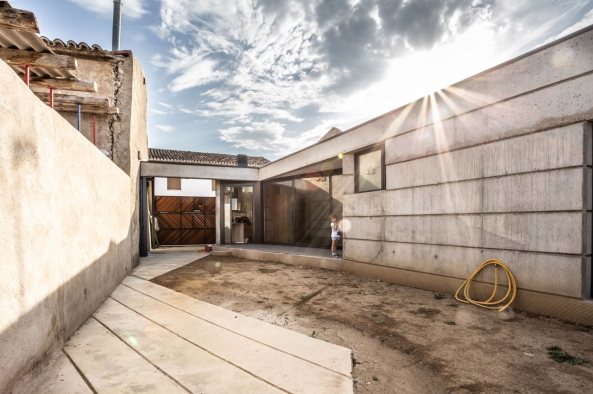 Sergio Sebastin Franco, Leciena, Calle Baja, Holz, MM House