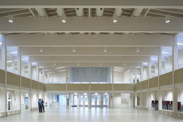 Eine Anerkennung: Schmuttertal-Gymnasium in Diedorf, Hermann Kaufmann + Florian Nageler, Bauherr: Landkreis Augsburg