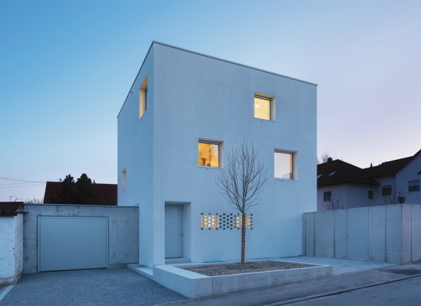 Eine Anerkennung: Haus D in Mering, Eberle Architekten, Bauherr: Pia und Raphael Diecke