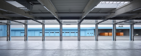 Ein Preis: Werkstoff- und Straenreinigungsdepot Nord in Augsburg, Knerer und Lang Architekten, Bauherr: Abfallwirtschafts- und Straenreinigungsbetrieb Augsburg