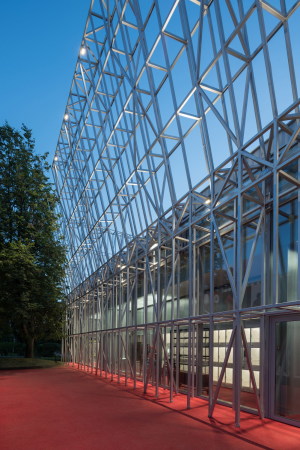 Russland, Moskaus, Nike Sports Box, KOSMOS, Sportzentrum, Strelka KB