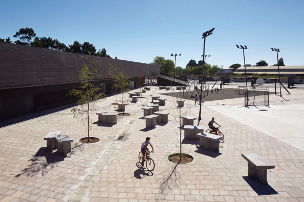 Smiljan Radic, San Pedro de La Paz, Bocca Sur, Stadtplatz, Beton, Farbe