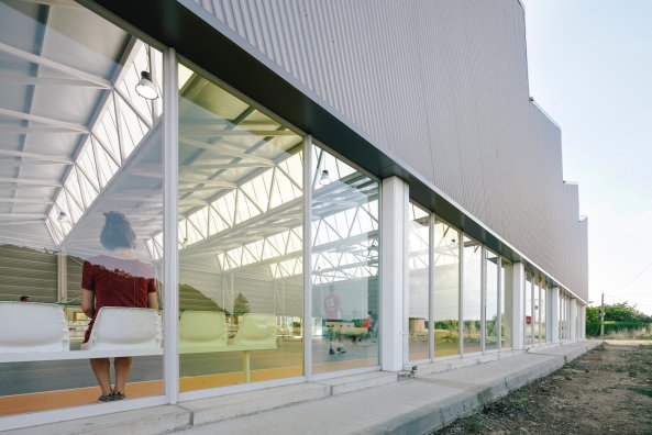 Turnhalle in Nordspanien von Quirs Presa