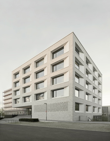 Brogebude in Tbingen von Steimle Architekten