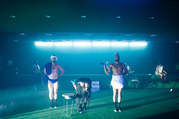 Bacantes fr die City Passage von Marlene Monteiro Freitas.