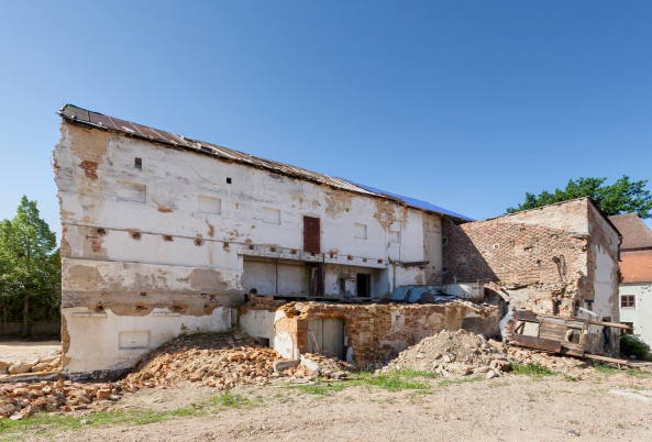 Teile des Komplexes: Schuttberge.