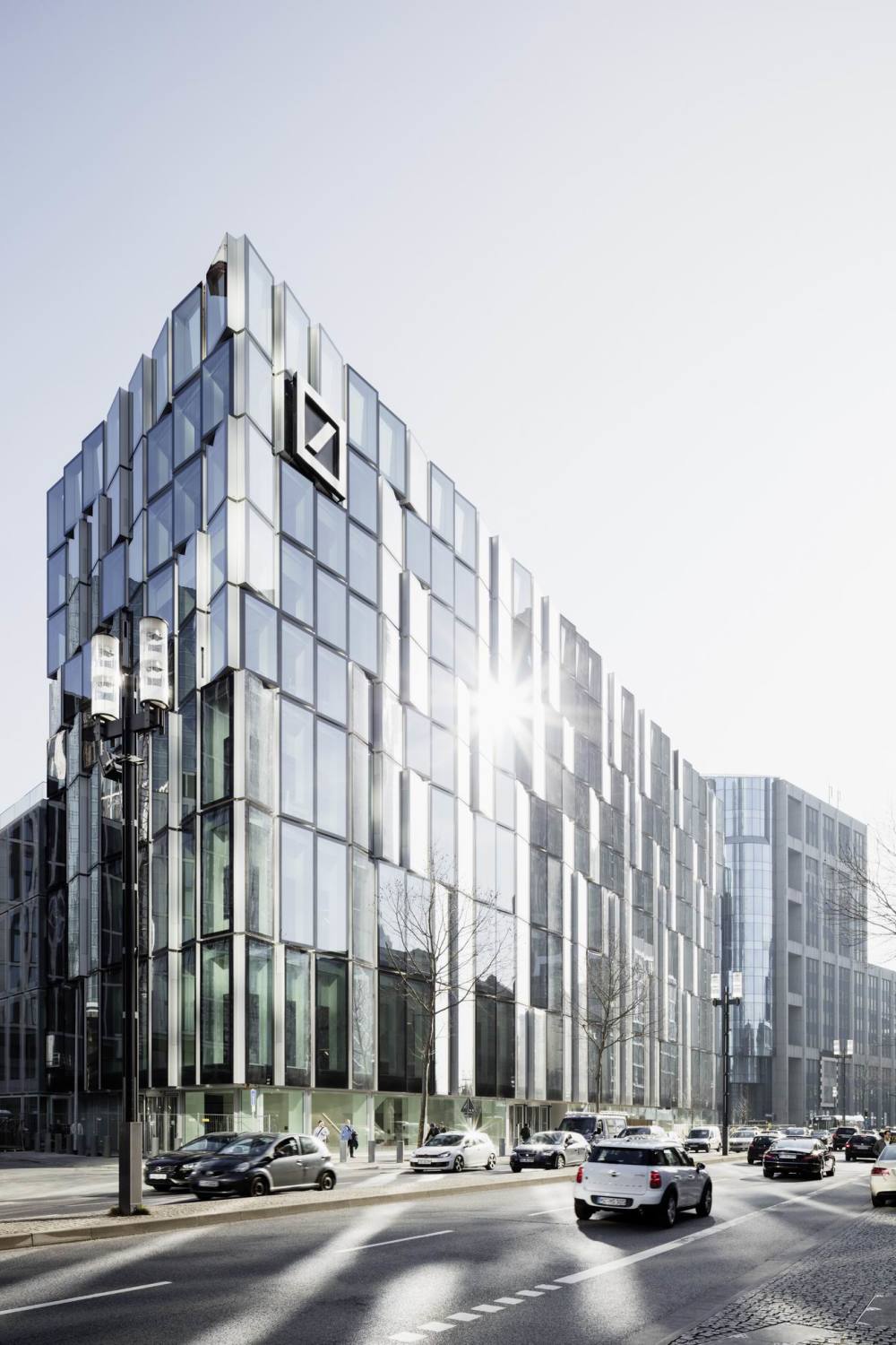 Deutsche Bank Campus In Frankfurt Von Ksp Jurgen Engel Ein Hauch International Style Architektur Und Architekten News Meldungen Nachrichten Baunetz De