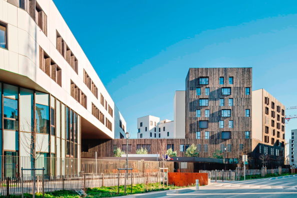 Schulkomplex in Saint-Denis von Brenac & Gonzalez