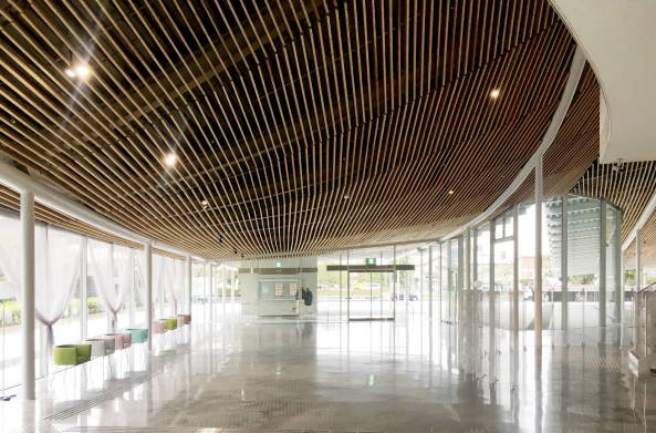 Kulturzentrum von SANAA in Tsuruoka