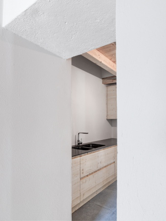 Wohnhausumbau in Madesimo von Enrico Scaramellini