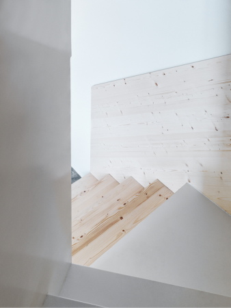 Wohnhausumbau in Madesimo von Enrico Scaramellini